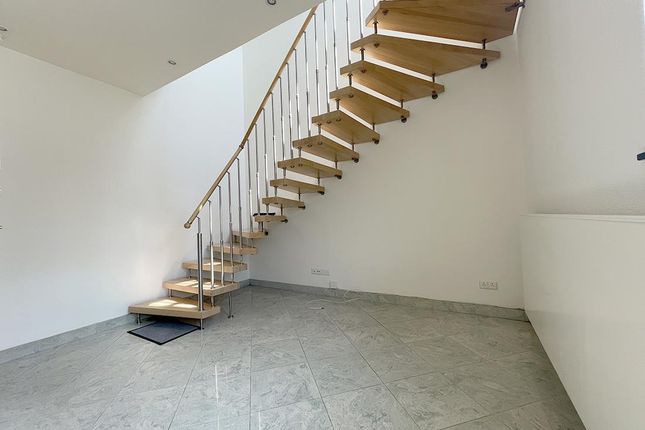 Apartment 1, The Coach House, 32 Robert Street, Harrogate photo 4