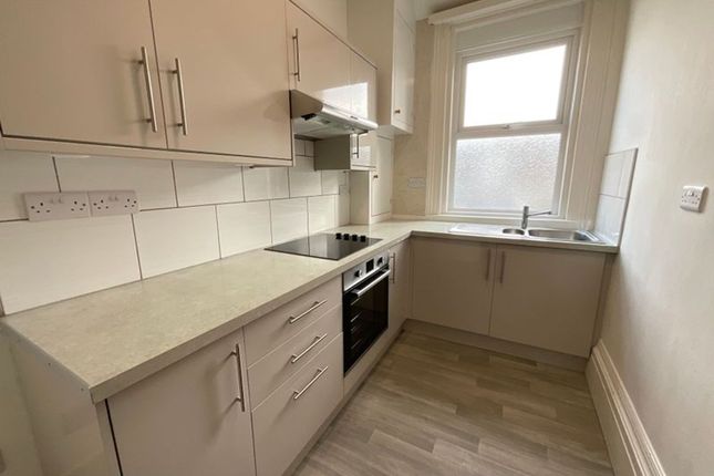 145b Victoria Road, Scarborough photo 2