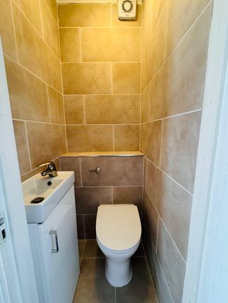 101 Shelley Crescent, HOUNSLOW photo 5