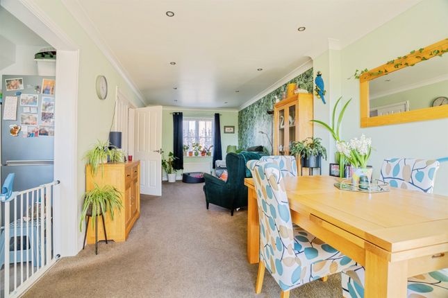 24, Goosander Road, Stowmarket photo 4