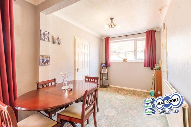 115, High Moor Crescent, Leeds photo 3