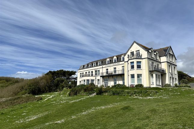Flat for sale in Coverack, Helston