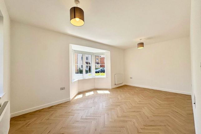 6, Wright Avenue, Camberley photo 2