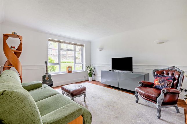 Flat 4, Chelsfield House, Queens Avenue, Maidstone photo 3