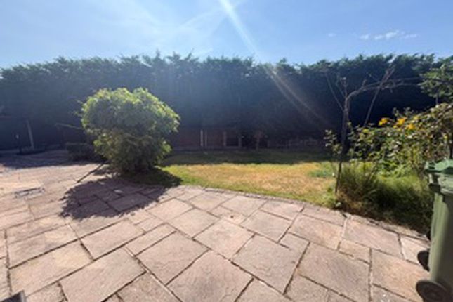 37, The Copse, Liverpool photo 4