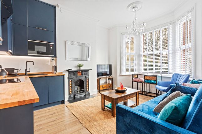 Thumbnail Property for sale in Byton Road, London