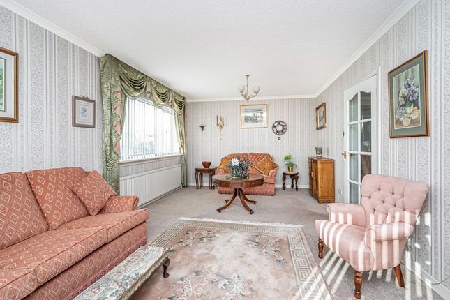 22, Raith Crescent, Kirkcaldy photo 4