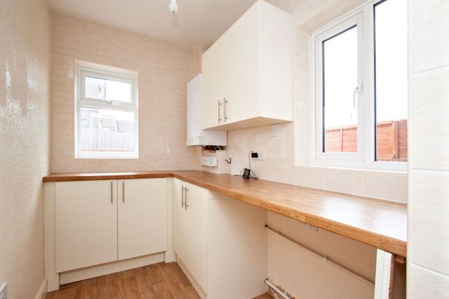 31, Windrush Court, Thornbury photo 4