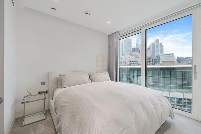 Flat 117, Sugar Quay, Water Lane, London photo 4