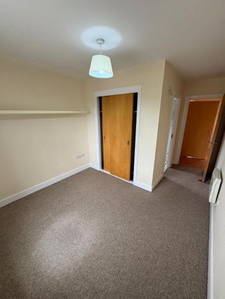27, Champs Sur Marne, Bradley Stoke photo 5