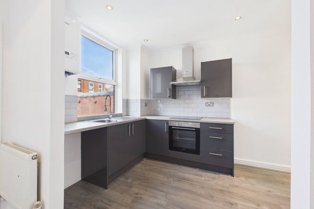44 Bedford Square, Leigh photo 3