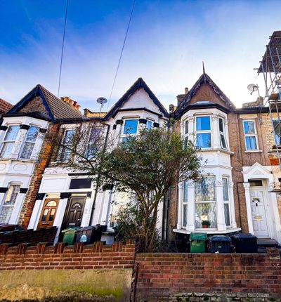 2-bed flat on 2B Frith Road, London, £350,000