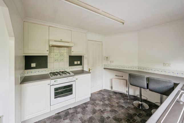 94, Palm Grove Court, Doncaster photo 2