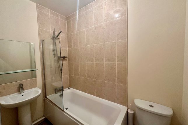 19 Pool House,, Mayfield Street, Manchester photo 4