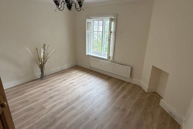 7, Bagshot Road, Enfield photo 4