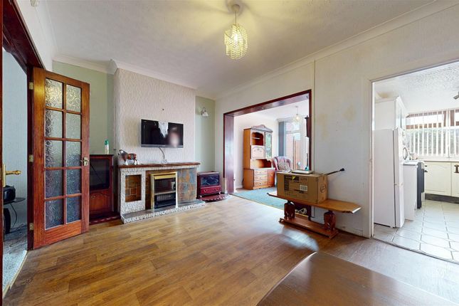 18, Braeside Crescent, Billinge photo 3