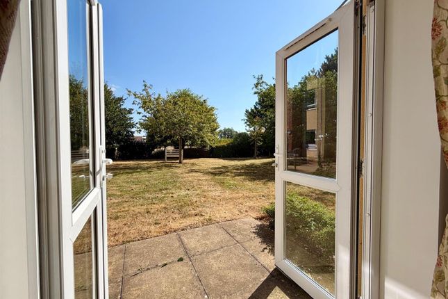 Flat 3, Fussells Court, 11 Station Road, Weston-Super-Mare photo 2