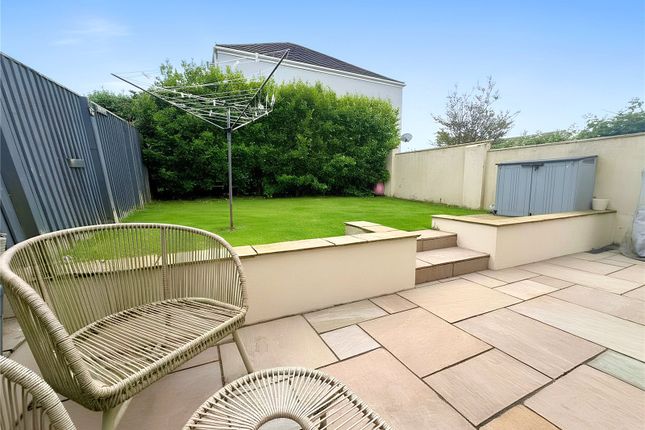 18, Finch Close, Pembrokeshire photo 2