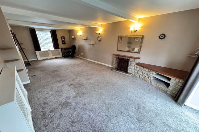 36 Burrfields Road, High Peak photo 3