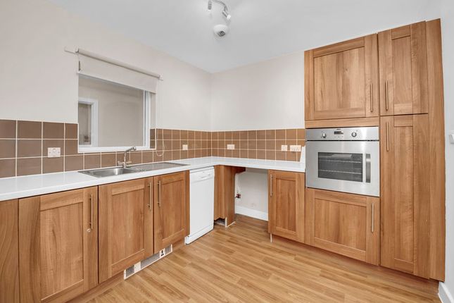 20 Oxlip House, Airfield Road, Bury St. Edmunds photo 4