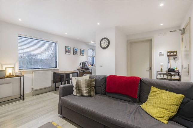 22, Mabel Crout Court, London photo 2