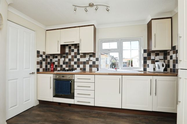80, Redhill Park, Thetford photo 3