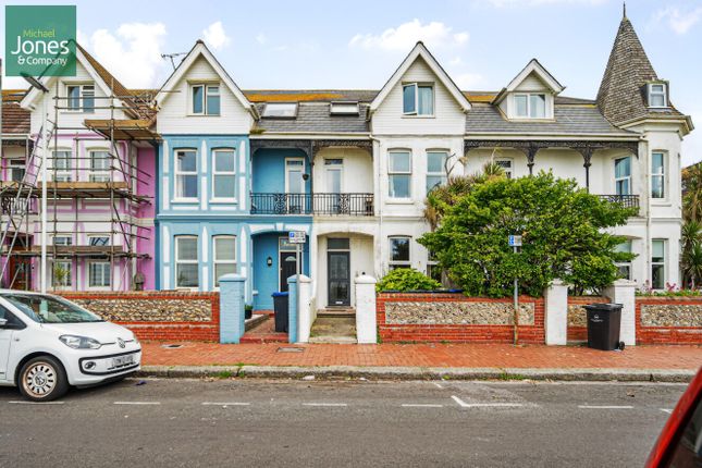Thumbnail Flat to rent in New Parade, Worthing, West Sussex
