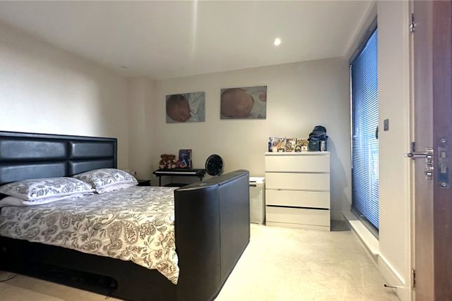 Flat for sale in Station Road, Barnet, Herts