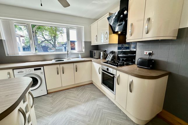 28, Ings Lane, Doncaster photo 3
