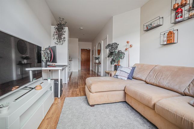 Flat 6, 89, The Exchange, Marlowes, Hemel Hempstead photo 4