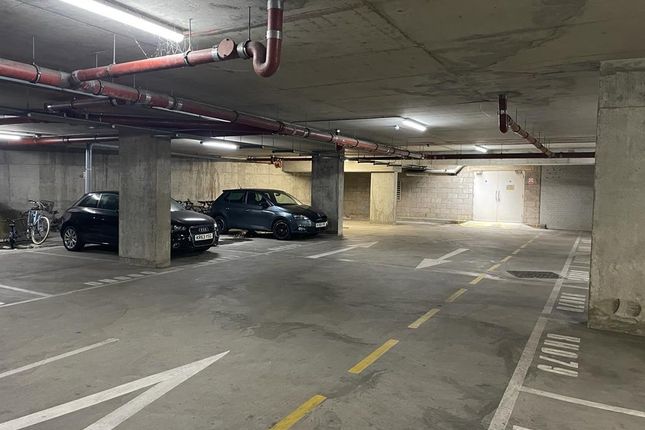 Car Park 70,, Brewhouse Yard, London photo 3