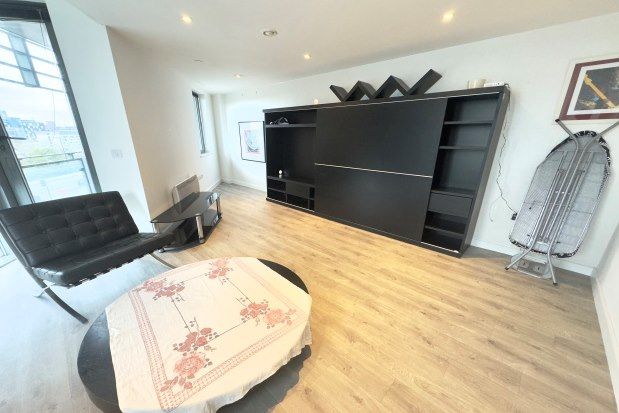 Flat to rent in Echo Central, Leeds