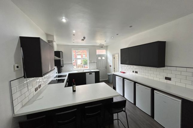 Headingley Avenue, Leeds photo 2
