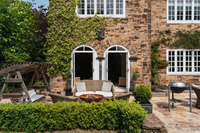 Exterior And Gardens