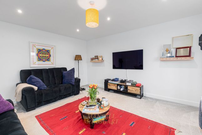 7 The Rushets, East Grinstead photo 3