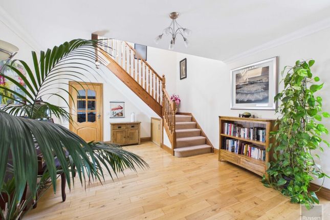 71, Grove Avenue, Norwich photo 5