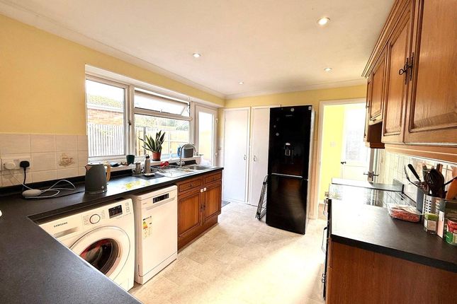 23, Waverley Drive, Ash Vale photo 3