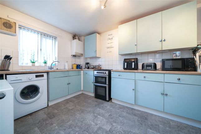 9, Humber Close, West Drayton photo 3