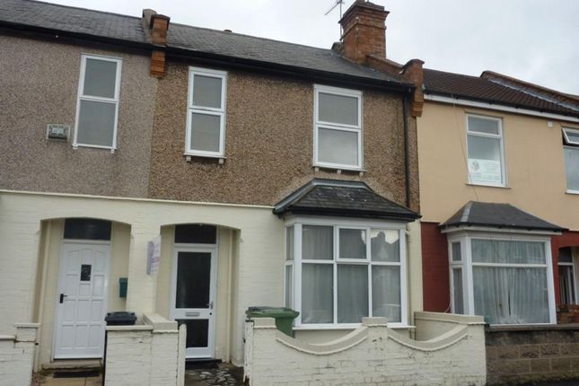 Terraced house to rent in Llewellyn Road, Leamington Spa
