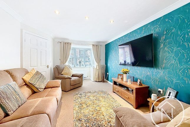 28 Chaucer Close, Billingham photo 3