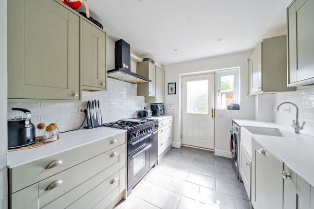 38, Adams Meadow, Somerset photo 3