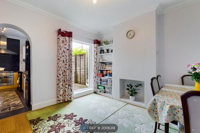 Benhill Road, Sutton photo 3