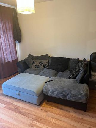 Ground Floor Room, 39, St. Etheldredas Drive, Hatfield photo 2