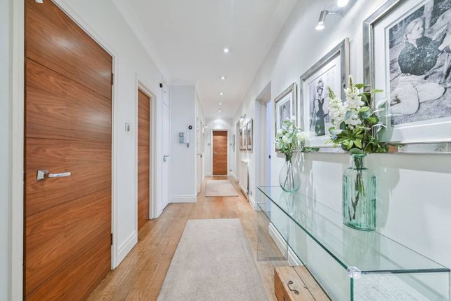 Flat for sale in New Cavendish Street, Marylebone, London