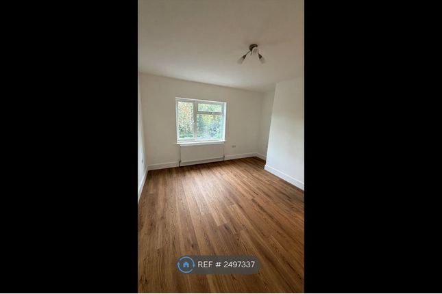 50, Durley Avenue, Pinner photo 4