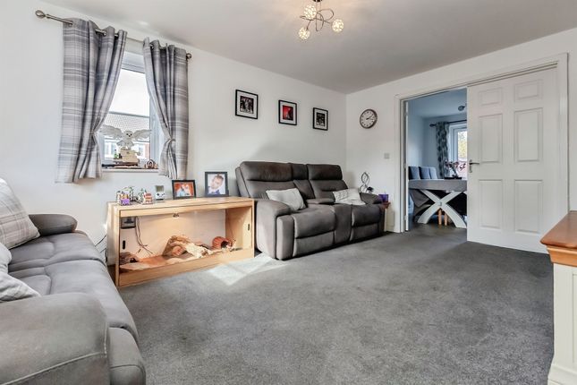 24, Hammond Close, Corby photo 4