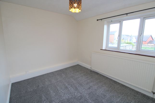 Flat 2, 44 Vale Road, Rhyl photo 5