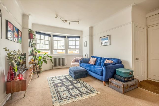 33, Astra House, Kings Road, Brighton photo 3