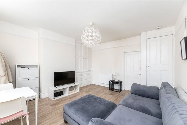 5, Nepshaw Lane, Leeds photo 3