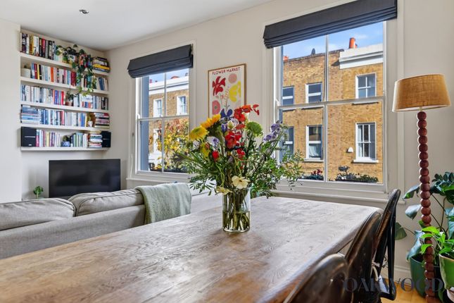 Upper Flat, 100 Milton Grove, London photo 4